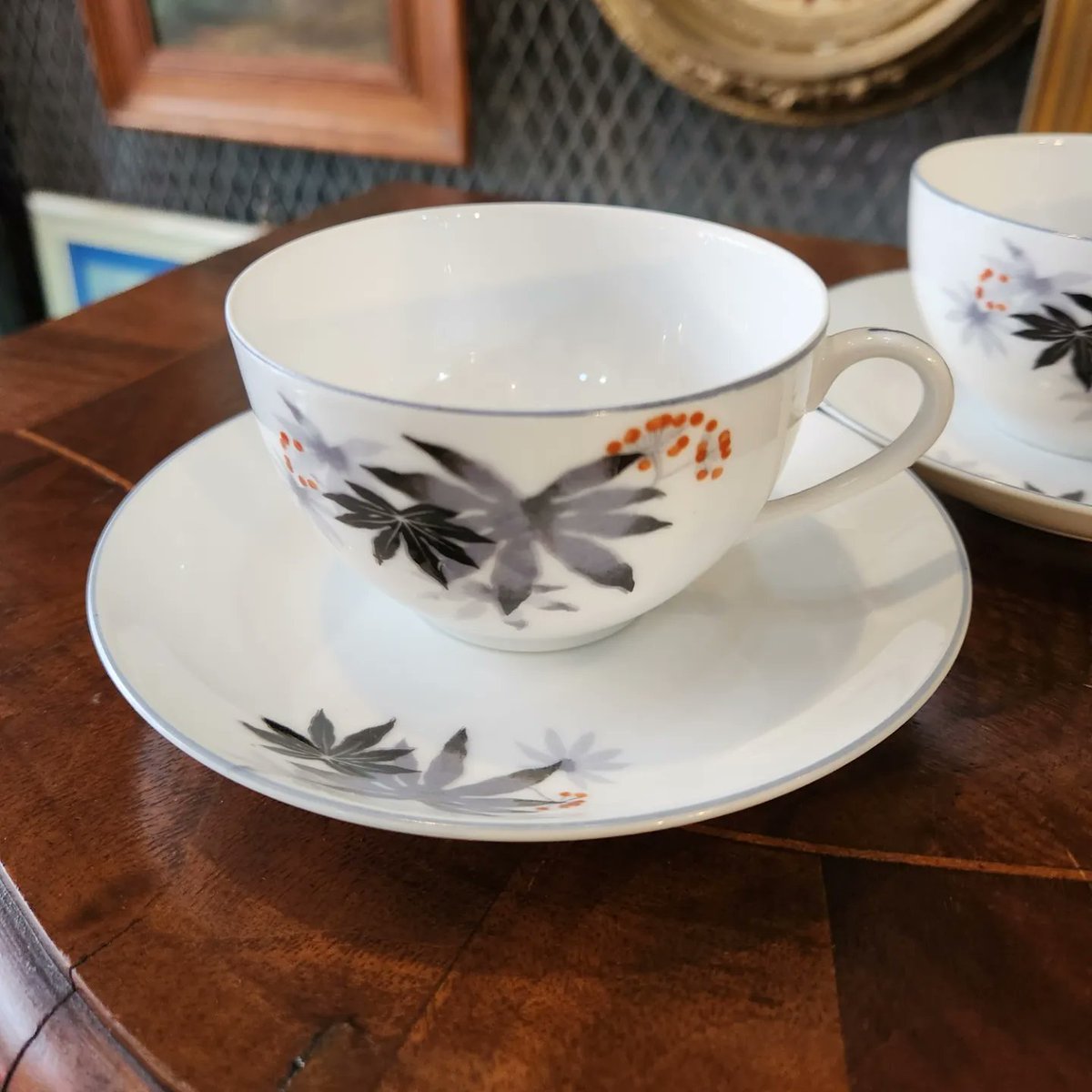 pius72's tweet image. #cupsaucer 
#100yearsago