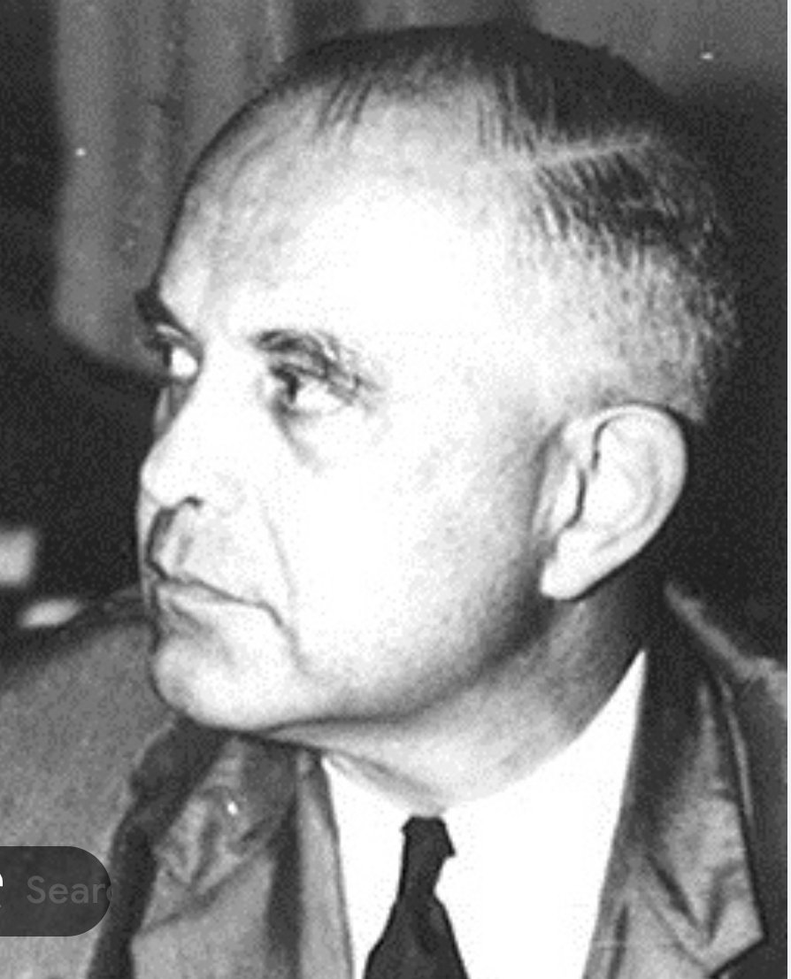 Ali_Rukaliza's tweet image. In 1987 during the 25th &apos;independence&apos; jubilee, Habyarimana gave special honors to Colonel Guillaume &quot;Guy&quot; Logiest (founder of ex-FAR) &amp;amp; Jean-Paul Harroy (his civilian counterpart) for their &apos;outstanding&apos; contribution to 🇷🇼&apos;s staged independence. 
#RootCauses