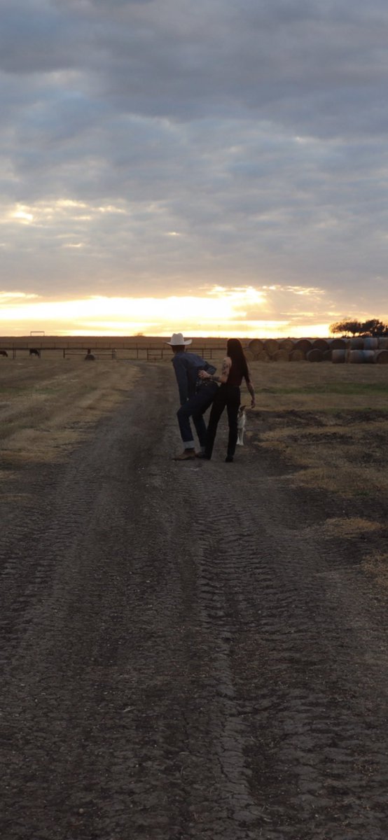 KayleeBitvh's tweet photo. Happy Vday to my only https://t.co/7JmxI7ajdS