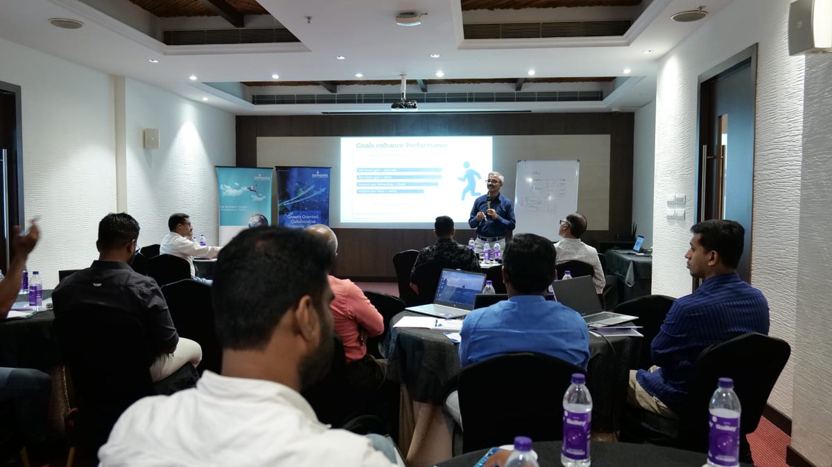 imadhubhaskaran's tweet photo. Team Performance ReBorn session - interactive & informative!
#samagralearning #rebornseries #teamperformance #teamwork #teamspirit #espiritdecorps #business #empowerment #malayalambusiness #businesskerala #management #strategist #businesstrategist #success #madhubhaskaran https://t.co/KhB4calOM6