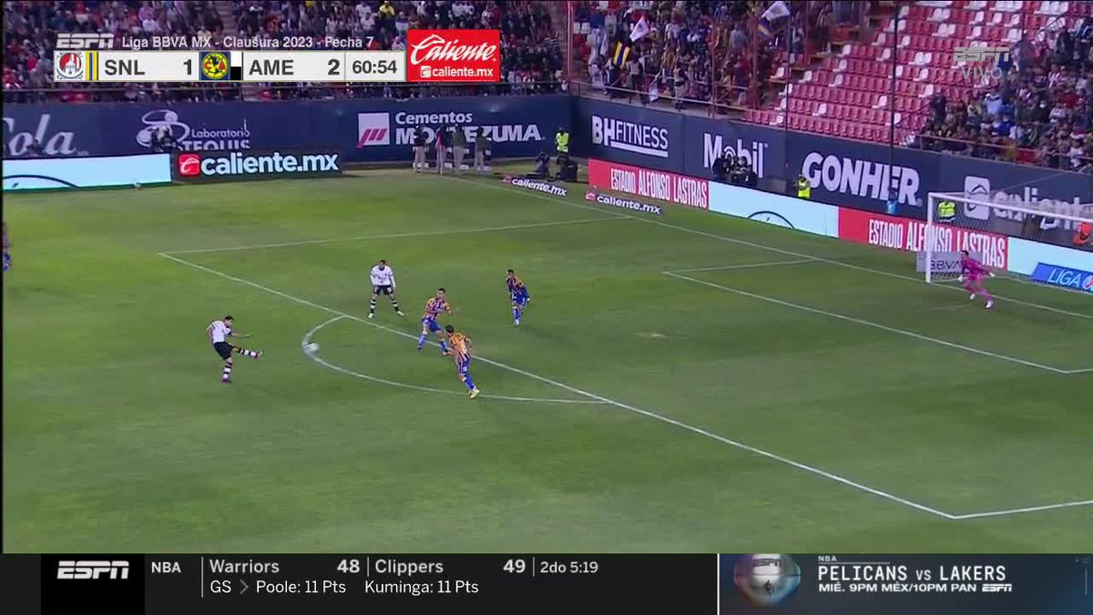 SportsCenter_nt's tweet photo. ¡LO QUE HIZO HENRY MARTÍN!🔥 https://t.co/WWcg6wU6rn