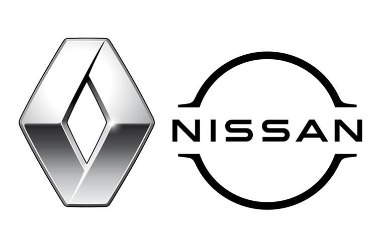 autocarpro's tweet photo. NEWS JUST IN: Renault Nissan Alliance confirms fresh Rs 5,300 crore investment in India, plans 6 models (4 SUVs and 2 EVs) – 3 each from Renault &amp; Nissan – for the Indian and export markets; Chennai factory to become a carbon-neutral vehicle plant https://t.co/kj7m70CsQX https://t.co/NHlbdLEHV8