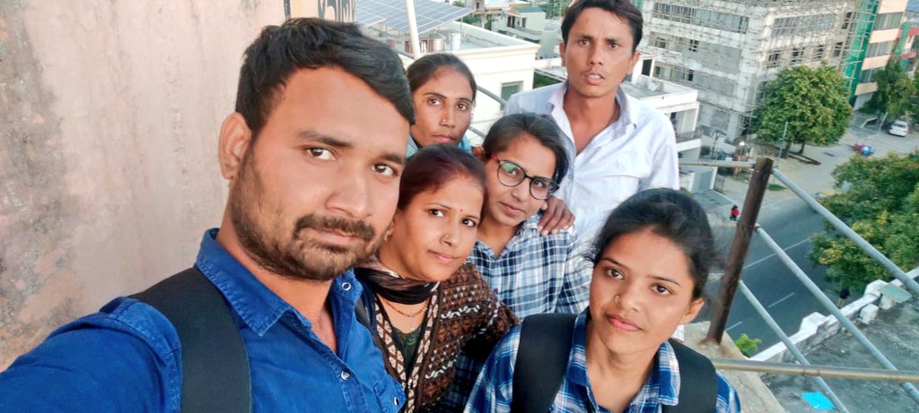 sampatsingh05's tweet photo. #CHA अपने हक ओर अधिकार की लड़ाई में सभी साथी मिलकर साथ दे!!

#Raj_Cha_Want_Justice @aajtak
@sampatsingh05 @dsrajpurohit291 @1stIndiaNews @zeerajasthan_ https://t.co/BnzOX53k3D