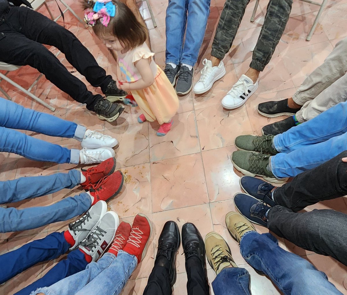 RepavihMID's tweet photo. GRUPO DE AUTOAYUDA conmenoró el dia de LA AMISTAD y cuando hablanos del VIRUS de VIH como un amigo o enemigo se generó un debate #VIH #repavih #CentroConunitario #MéridaYucatán en #CentroHistórico #Mérida https://t.co/CT8pqE9dT2