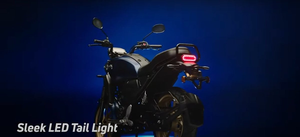 carandbike's tweet image. Next up is the 2023 Yamaha FZ-X; looks sleeker and bolder than before. 

#CallOfTheBlue #YamahaIndia