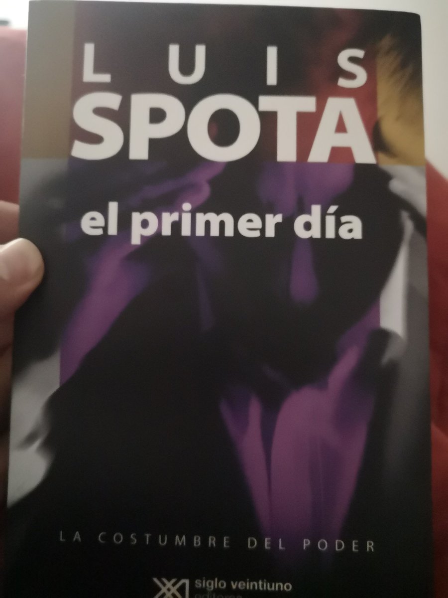 03. Gracias a la Dra. Cuevas por este libro. Desde que me contó de lo que trataba, hace muchos años, quise leerlo y ahora es cuando. 😁

#books
#libros
#LuisSpota