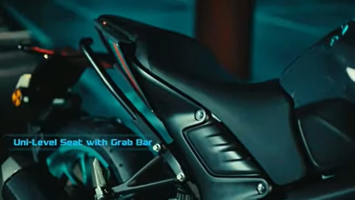 carandbike's tweet image. The third launch of the day from @India_Yamaha is the 2023 Yamaha MT-15. 

#CallOfTheBlue #YamahaIndia