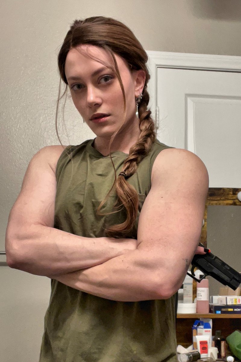 The Last of Us Part II  Jocelyn Mettler, a modelo facial de Abby, faz  cosplay de Abby