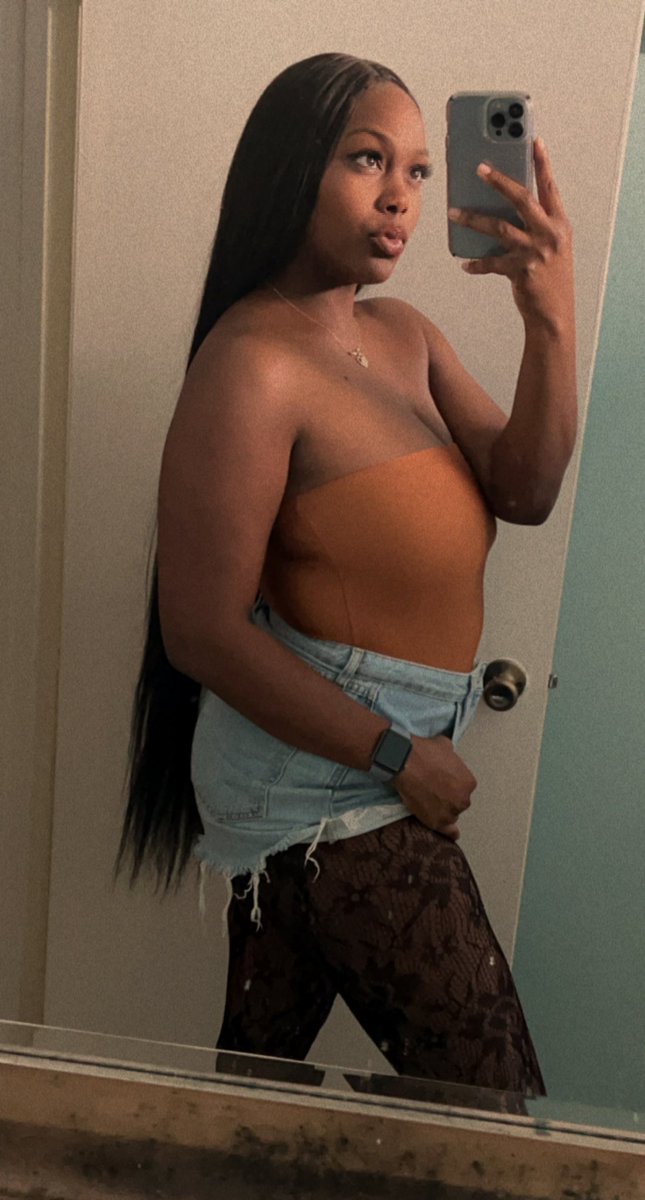 macknlikekay's tweet photo. I Know That You Miss Me Baby 😏😏 https://t.co/qSvz2Q0jwJ
