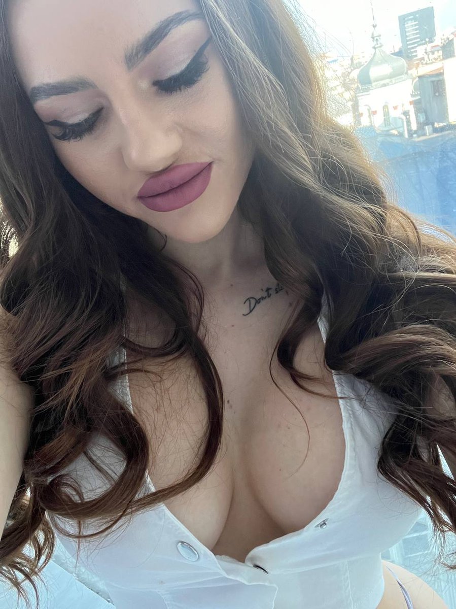 AudreyRyen1's tweet photo. @chaturbate LIPS FOR SURE♡ https://t.co/1Gj3m7Np7e