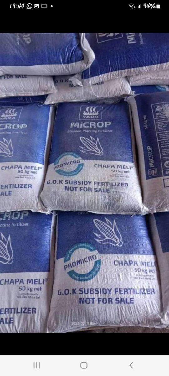 gpdkaluma's tweet photo. The bag is written: NOT FOR SALE  yet farmers are paying  Kes.3,500 per bag.
Is it the bag or the fertilizer that is not for sale!
@UDAKenya 
@TheODMparty https://t.co/LvvuXe5xDY