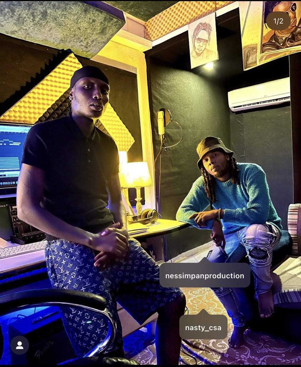 Jean_PaulMugabe's tweet photo. #Akakanya 
Umuhanzi w’umunyarwanda #Davisd yatunguranye ku rubuga rwa instagram .ubwo yashyiragaho ifoto agatagginga umuhanzi wo muri Afurika y’Epfo uzwi ku izina rya #Nastyc akanemeza ko bafitanye indirimbo https://t.co/IAhrKnsNgY