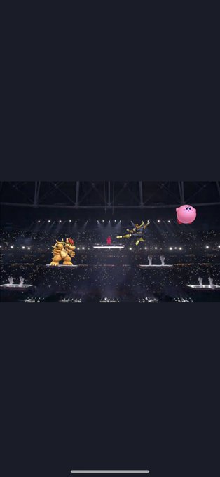 Rihanna look out #SuperBowl #Rihanna https://t.co/tEzAMXKkxk<a href="/tag/superbowl"class="tags">#SuperBowl</a><a href="/tag/rihanna"class="tags">#Rihanna</a>