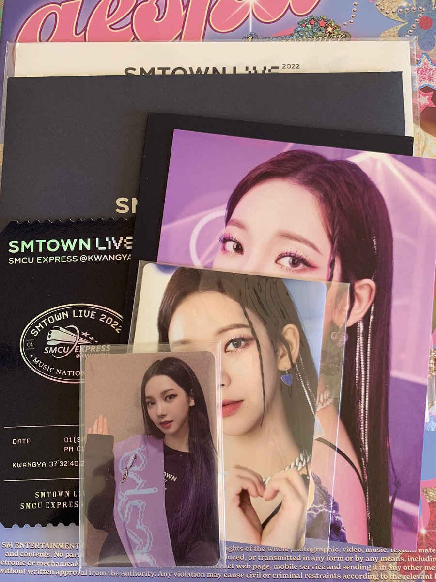emibonniebutyou's tweet photo. wts lfb aespa ph 

— assorted aespa pcs 
— winter bday card is in transit to ph na po :> 
— see replies for price 

rfs: (pang date sa 14 eme) jk lang pang gastos ko lang sa kape fls fls fls https://t.co/PbyoBYZdRZ