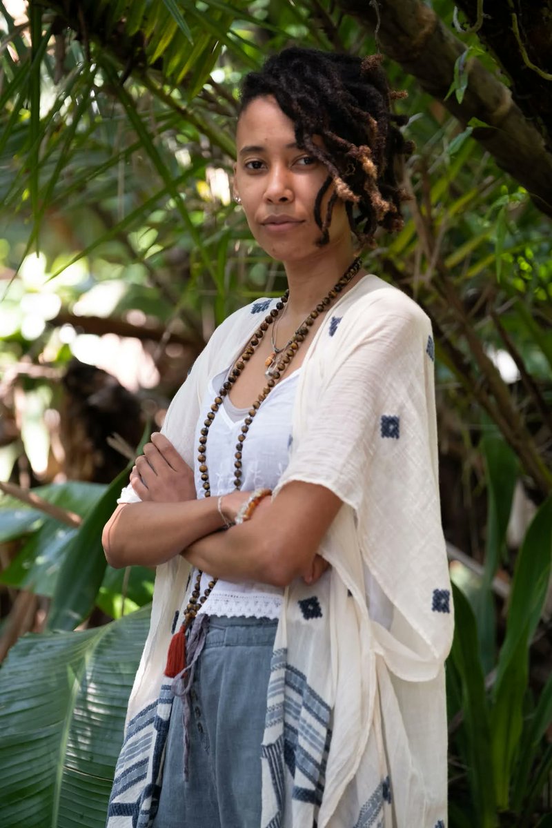 SAfmRadio's tweet photo. On our #WellnessFeature today we discuss #MecuryRetrograde - What is it and how does it affect us?
@FavoredAsa chats to Dr @AnesuMbizvo -experienced yoga & meditation teacher, medical doctor, ounder and Co-owner inclusive yoga studio and wellness center The Nest Space. https://t.co/0yLFTpEnOf