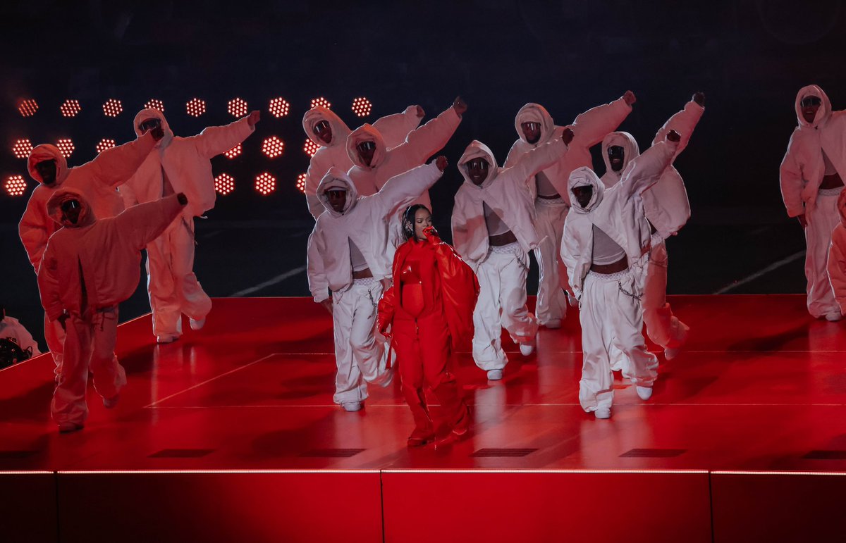sheisfoxsports's tweet photo. The @rihanna Halftime Show was amazing! #SuperBowlLVII https://t.co/OzRthYuax0