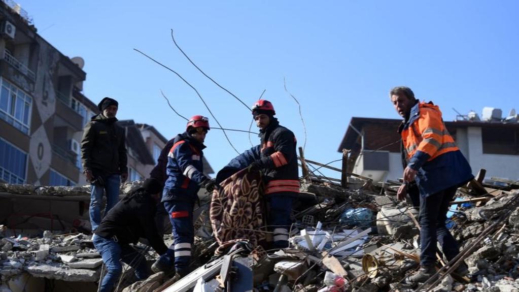 The death toll from the twin earthquakes that rocked Türkiye and Syria