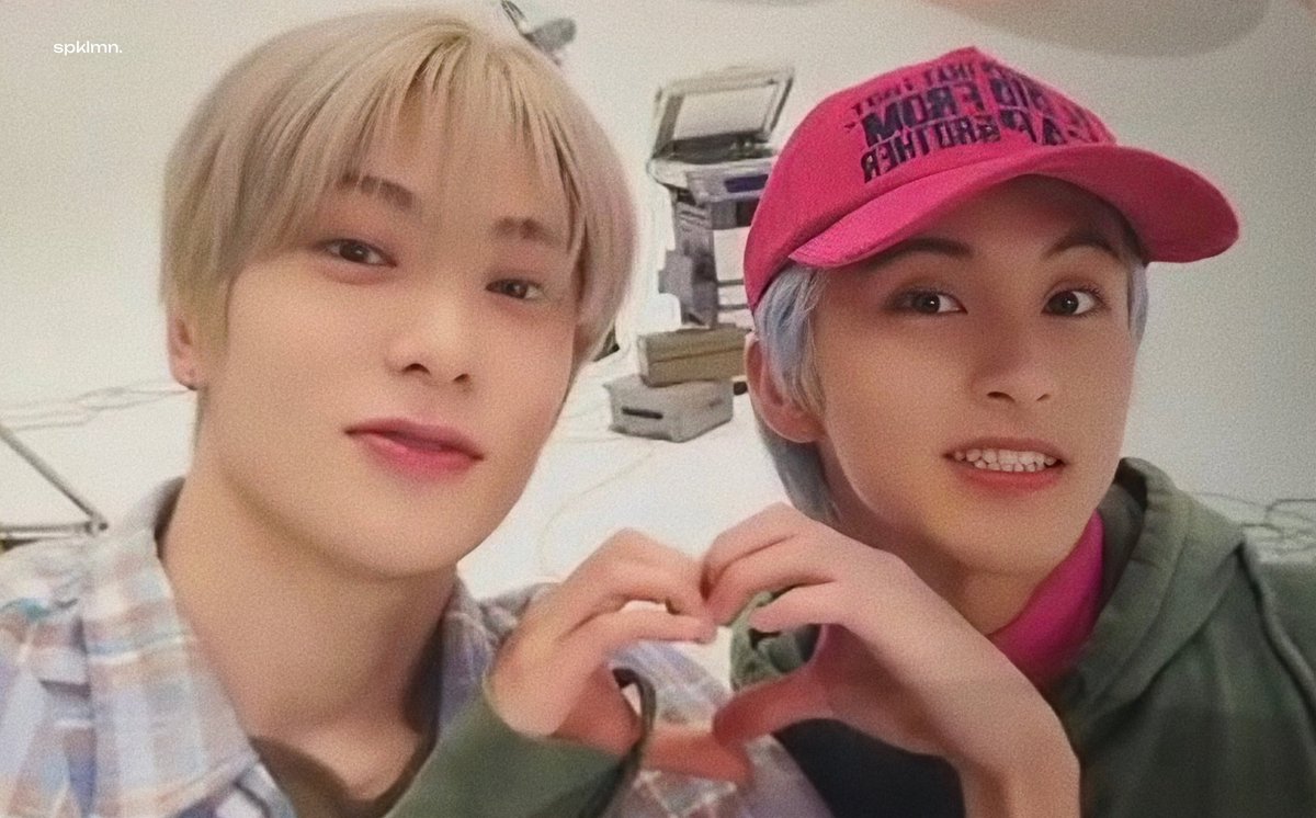 🍑🍉💞

#JAEHYUN #재현 
#MARK #마크 
#NCT127 #NCT 
#JAEMARK #재맠