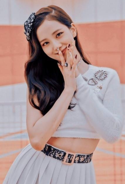 Angelica tweet media