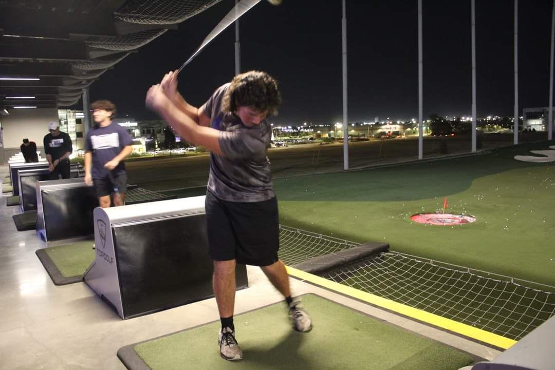 ChadCraft57's tweet image. Not so great at golf