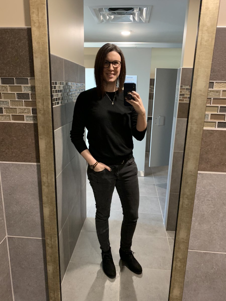 D▲▼L E 🦣 tweet media