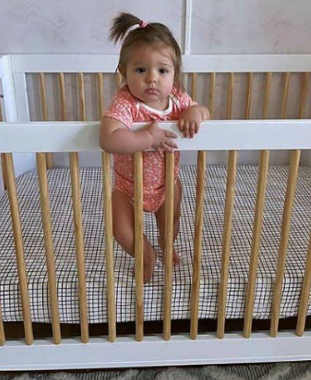 luazinhadele's tweet image. tópico sensível: coraline quando era bem nenezinha