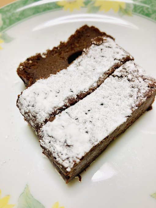 昨日はバレンタイン直近のお休みということで前倒しでガトーショコラ焼いた(΄◉◞౪◟◉) 