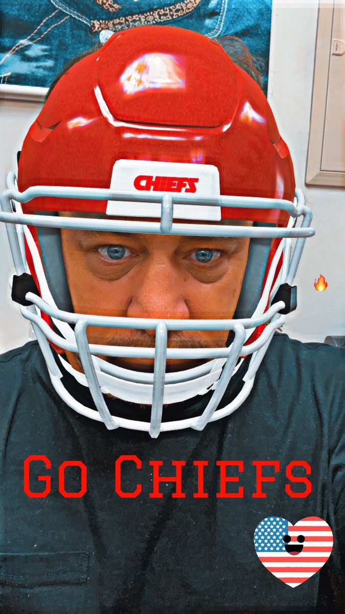 MarioMeike's tweet photo. Jeahhhhhhhhh. Superbowl ist dahoam. (at Home😀) https://t.co/ur2voTBEwg
