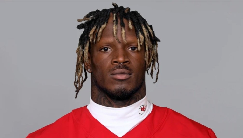 MōBēL! USA MAN is OUR MVP

MOBILE, ALABAMA BLOUNT HIGH SCHOOOL <a href="/principalwoods/">Jerome Woods</a> <a href="/0fficialC2N/">Kadarius Toney</a>