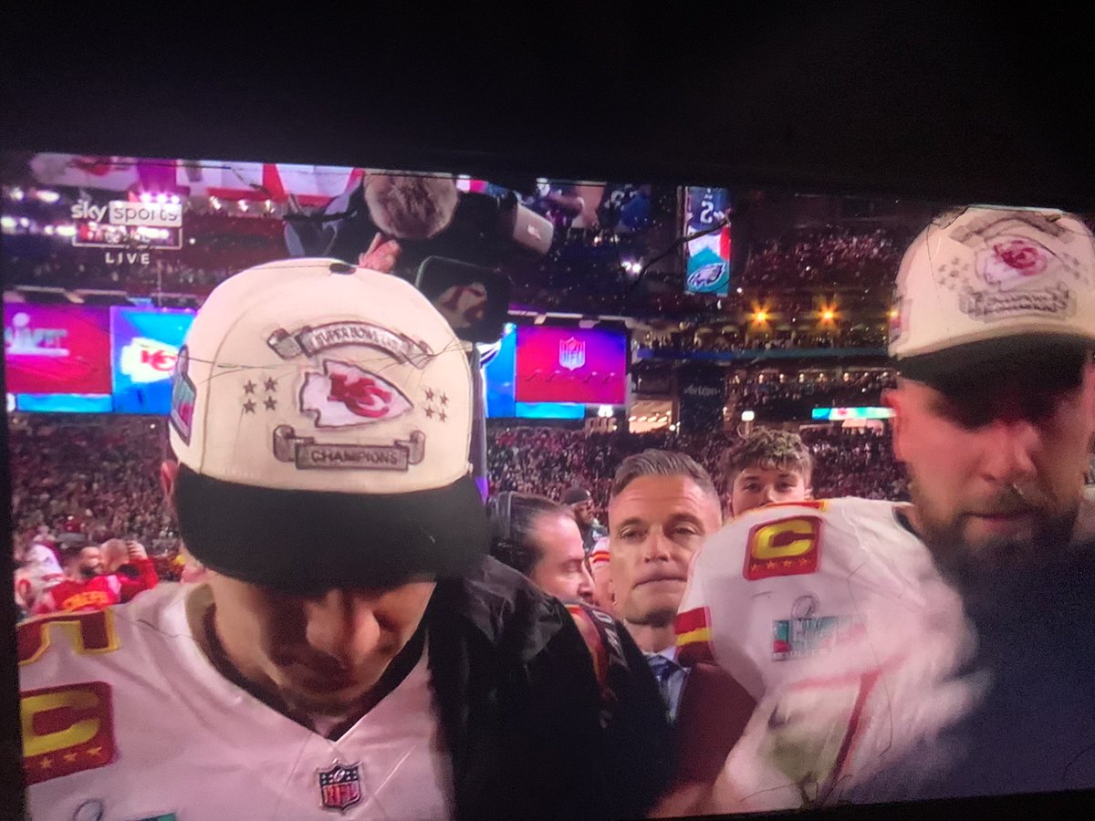 VoxNoe's tweet photo. Whaaaat a game! #SuperBowl #superbowl #watchinginwales #usa #usasuperbowl #wales https://t.co/pLYi9b7bVg