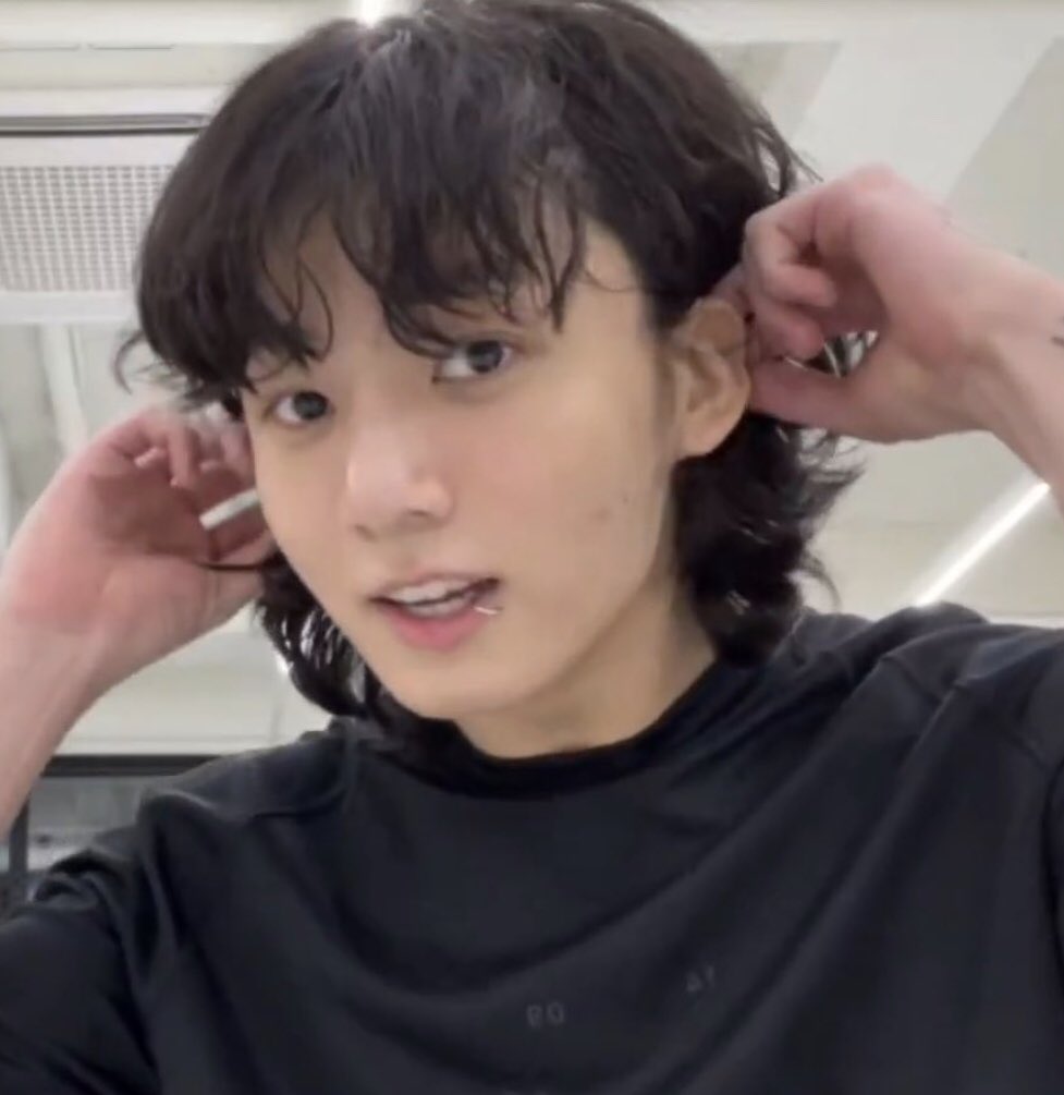 𝟮𝟭 ᴀʀɪʀᴀɴɢ 🏊♀️ tweet media