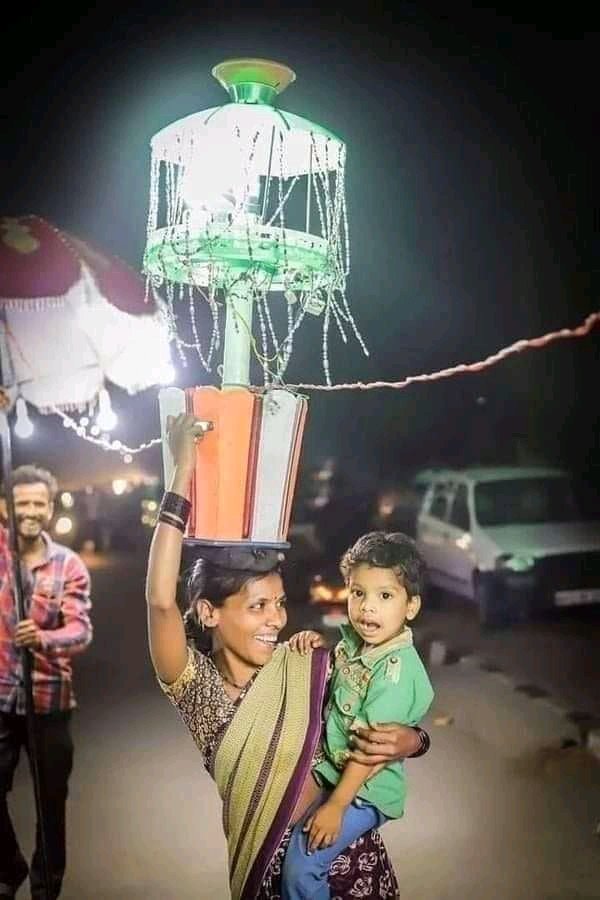 TamsalAteeq's tweet photo. मां की ममता और पिता की क्षमता का अंदाजा  लगाना  कभी  संभव  नही  है https://t.co/ftIbVX9jWL