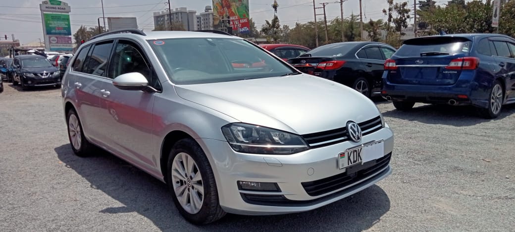 SashcomM's tweet photo. 2015 Golf Variant | Petrol Automatic | Alloy Rims | Day Lights | 
Price 1.62M✅ Bank Finance Arranged Trade In Accepted 
Website link; https://t.co/uoQkjFZzzj
Call / #Whatsapp Office Line
 +254 782 392081 #Nairobi 
#Golf #Golfvariant #sashcommotors https://t.co/4yiMgQ07Tj