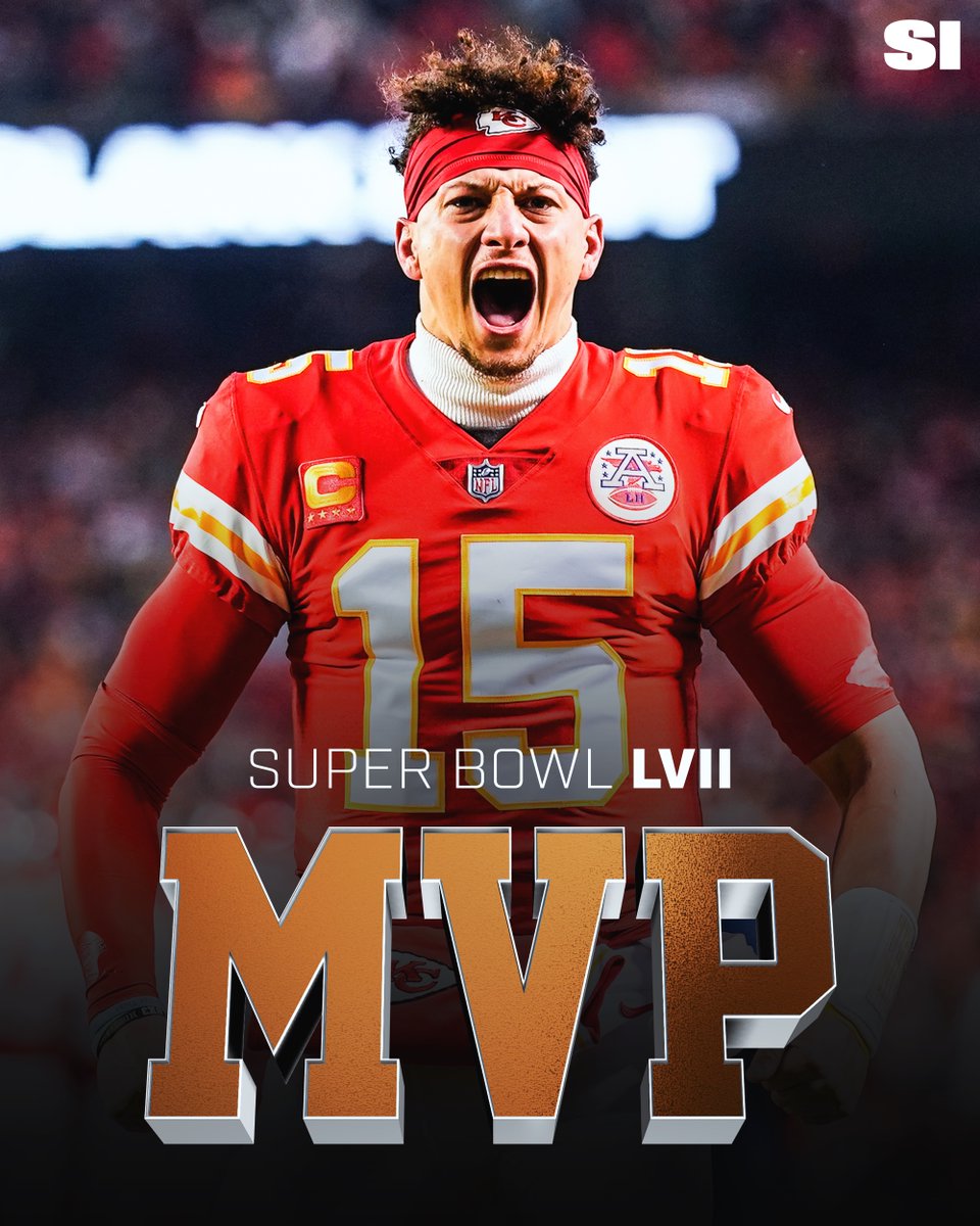 Super Bowl LV: Patrick Mahomes wows with acrobatic incompletions - Sports  Illustrated