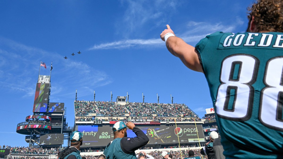 Eagles_Spain's tweet photo. No se debería leer o escuchar un solo reproche a los arbitros sobre si es holding o no. Nos han veneficiado en el partido lo mismo que nos han perjudicado a ambos equipos. Las cosas se ganan por méritos propios y nosotros, no lo hemos merecido. Autocrítica, aprendizaje y trabajo. https://t.co/uJFFvUpKxC