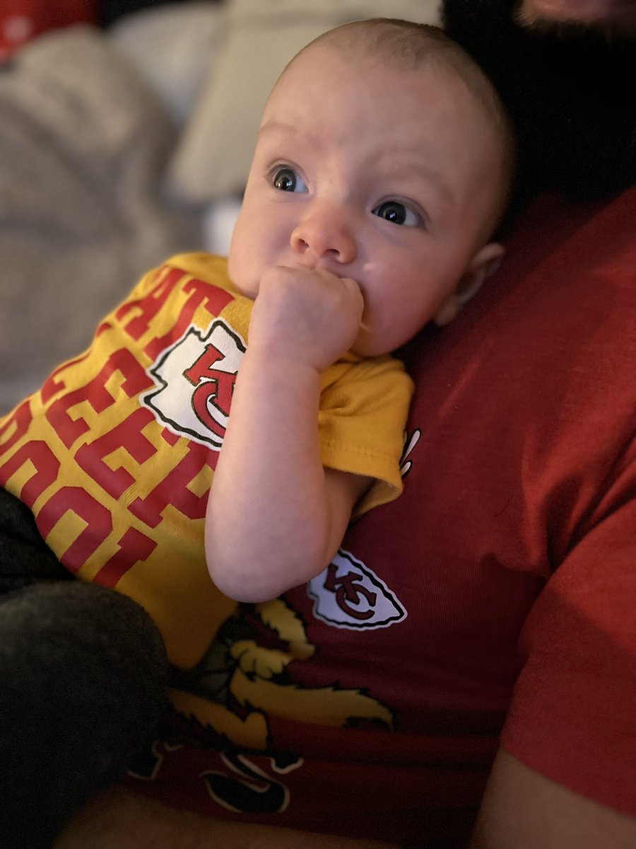 CarloMoss's tweet photo. The Rams weren’t in the Super Bowl this year, so I told my kid he was allowed to root for his grandpa’s favorite team. He got like, super invested…
#ChiefsKingdom #SuperBowl https://t.co/WyK8TvfHtA