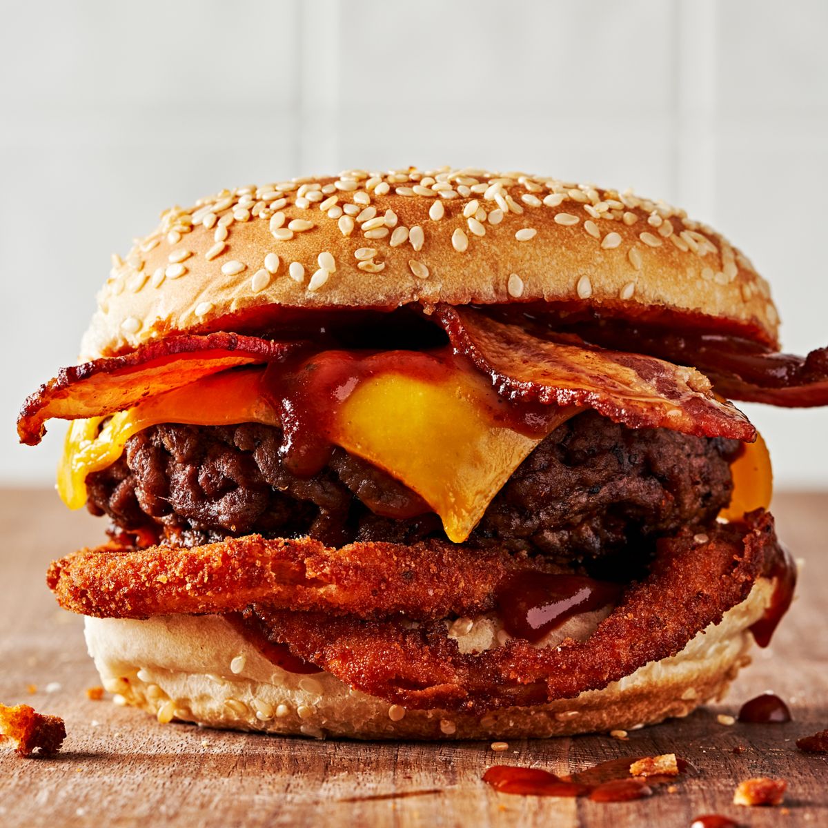 Can I Eat Bacon Cheeseburger While Pregnant