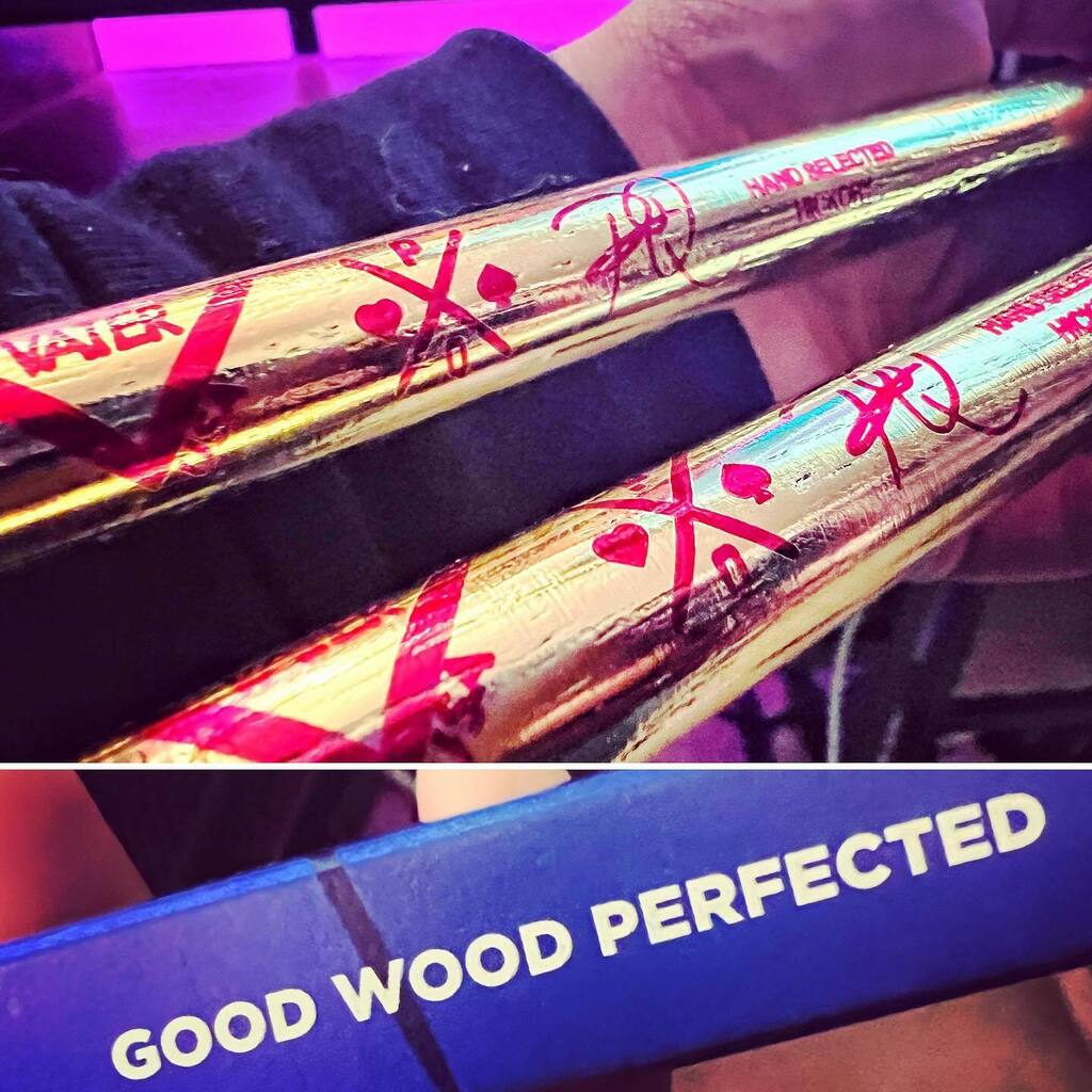 tapps's tweet photo. yesss! my new @thepocketqueen sticks have arrived. 🙌🏼😆 thanks @sweetwatersound ! maybe these will help me play better and more PQ-like 🤣 #femaleDrummers #newsticks #newGearDay https://t.co/41pgLwRx5W https://t.co/apfHQG2eKq