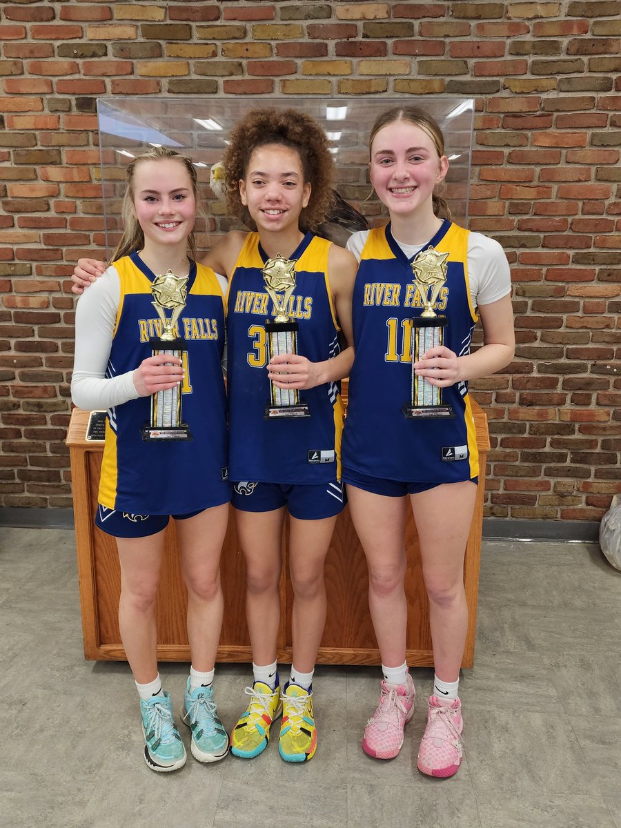 mamaGfam's tweet photo. And AGAIN...introducing your 34th Annual SCAYBA Quarry Classic Champions going 3-0 vs Moorehead, Alexandria and Edina 🔥🏀🏆
@hooplikeagirl @BrielleG32
#TheFutureIsNow #StrongerTogether #rfwildcats #my33 #champs #fortheloveofbasketball https://t.co/Tztu3sg3k6