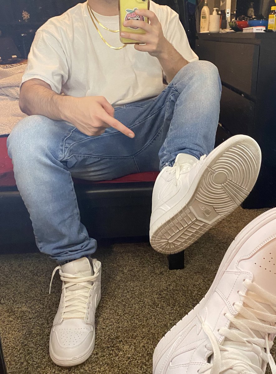 otterdominant's tweet photo. If me (King) having clean shoes means that you (dog) have to eat dirt, then that’s the way it’s gonna be. A filthy black tongue and my shoe print on your face will be the mark of a job well done.

狗不舔主人的脏鞋就不���好狗。你��脏的黑舌头和我在你脸上的鞋印会证明你过得很好。 https://t.co/ovfWXnApgV