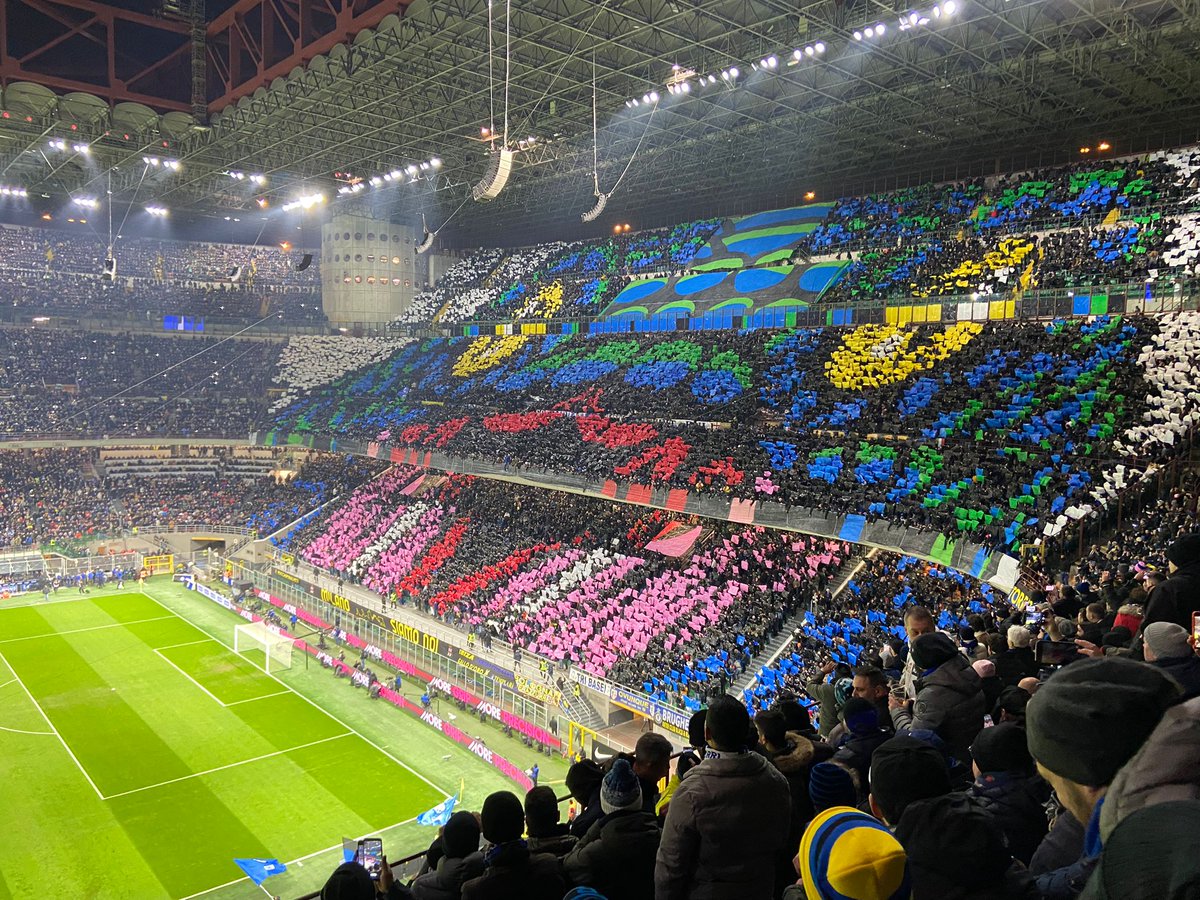 interclubreggio's tweet photo. Inter-bbilan 1-0 ⚽
BISCIONE TI TE DOMINET MILAN ✌️🔥🖤💙💪
#Inter #ImWinner #InterClub #InterClubRE #FCIM #Amala #IM #CN69 #Interfans #ForzaInter #fcinter1908 #fcinter #InterMilan #SerieA #CurvaNordMilano #lautaromartinez
#Derby #DerbydiMilano  #DerbyDellaMadonnina https://t.co/YCHNZQnk4n