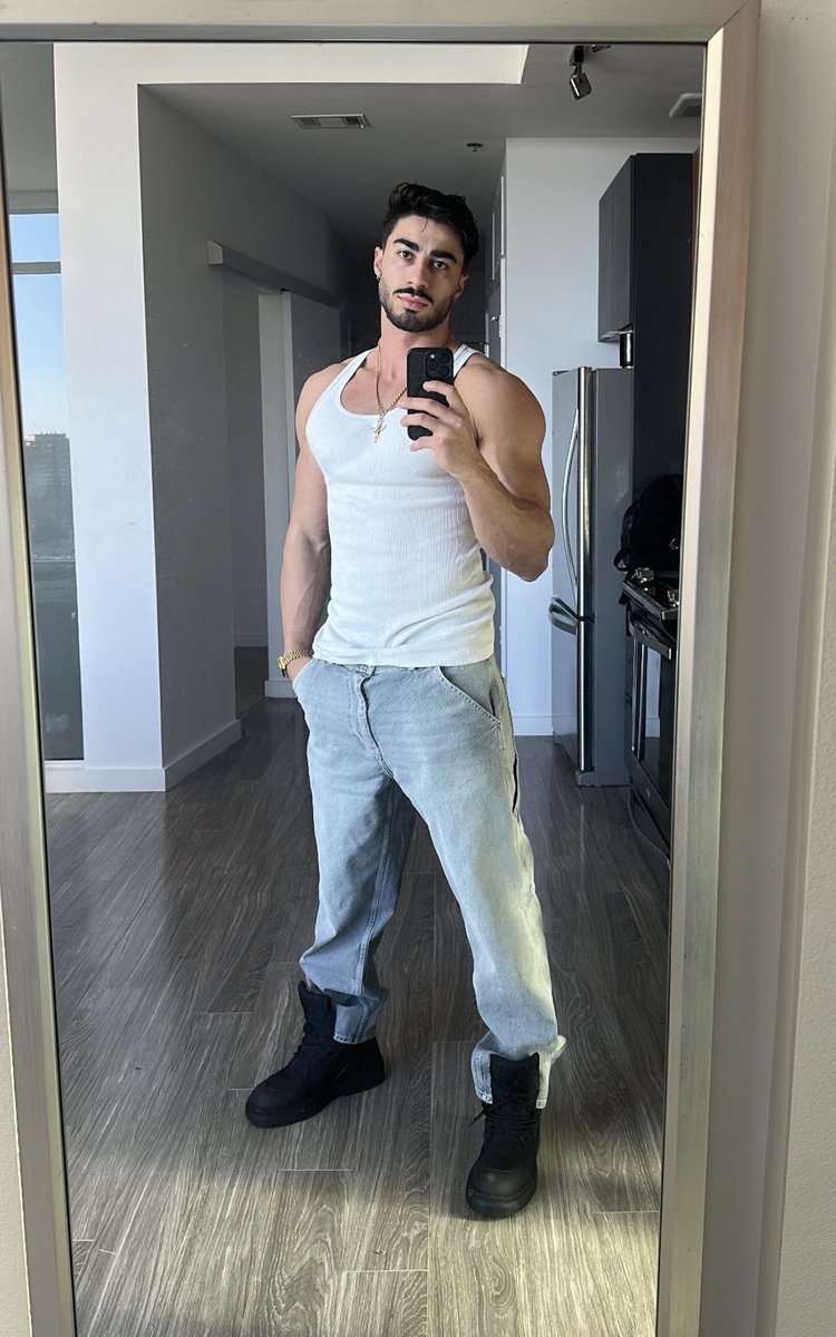 Mo Saffari @mosaffari98 , Twitter Profile - twstalker.com