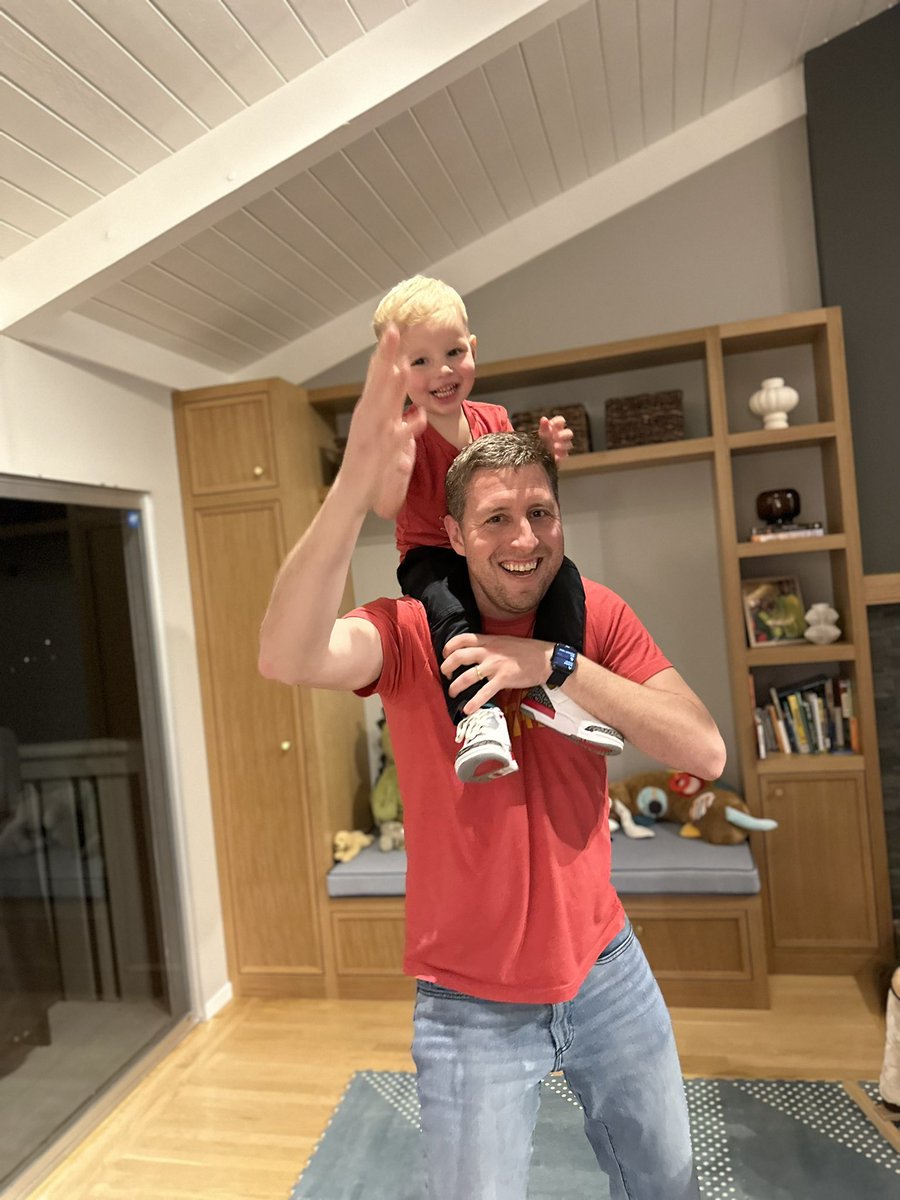 andynewbold_'s tweet photo. Incredible game to the bitter end! Wow 🤩 Happy for Kansas City. Go @Chiefs !!!! https://t.co/HmY5AWXsVz