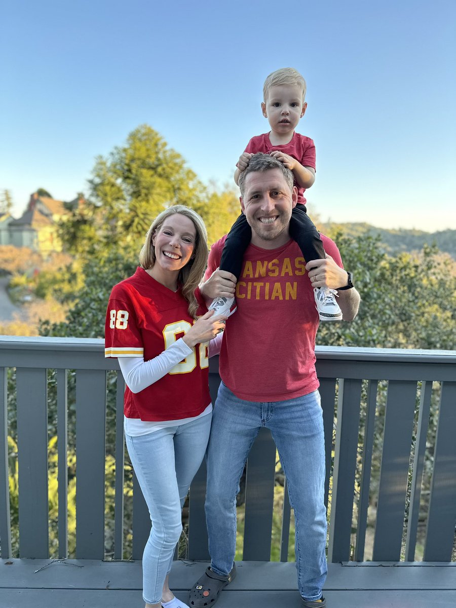 andynewbold_'s tweet photo. Incredible game to the bitter end! Wow 🤩 Happy for Kansas City. Go @Chiefs !!!! https://t.co/HmY5AWXsVz