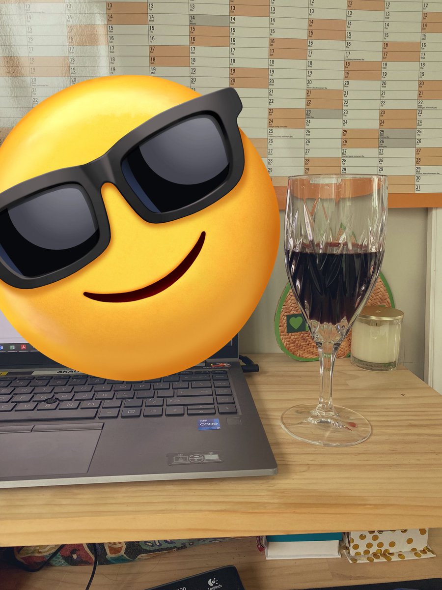 riniedwards's tweet photo. Working from home perks! https://t.co/F4vkOnDiQX
