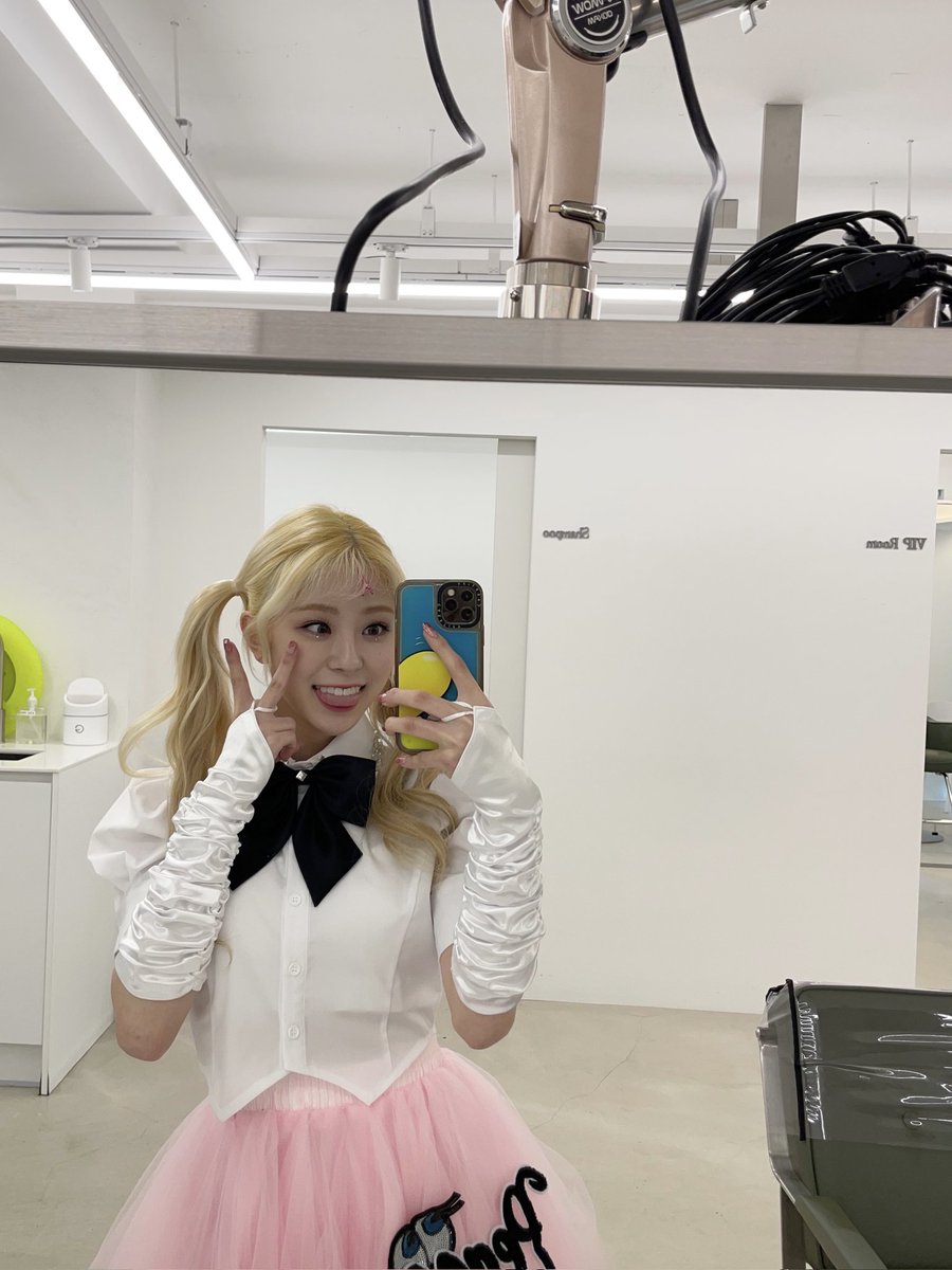 BByuofficial's tweet photo. 관심사 영상 봐주셨나요?
안 보신 분들은 유튜브에서 체크 체크✔︎︎︎︎´- 

"FAVORITE"！
YouTubeから見れますのでチェックしてみて下��い💖 

#사라 #sara #뷰티박스 #BEAUTYBOX https://t.co/rjCtQznXR1