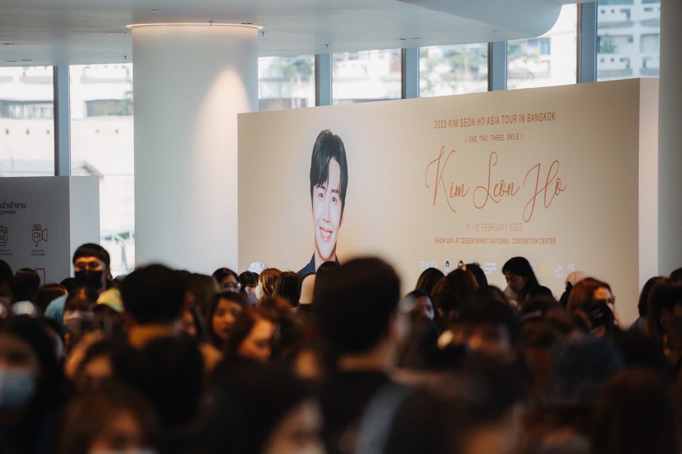 Fo0c_1CaMAESwmO?format=jpg&name=large