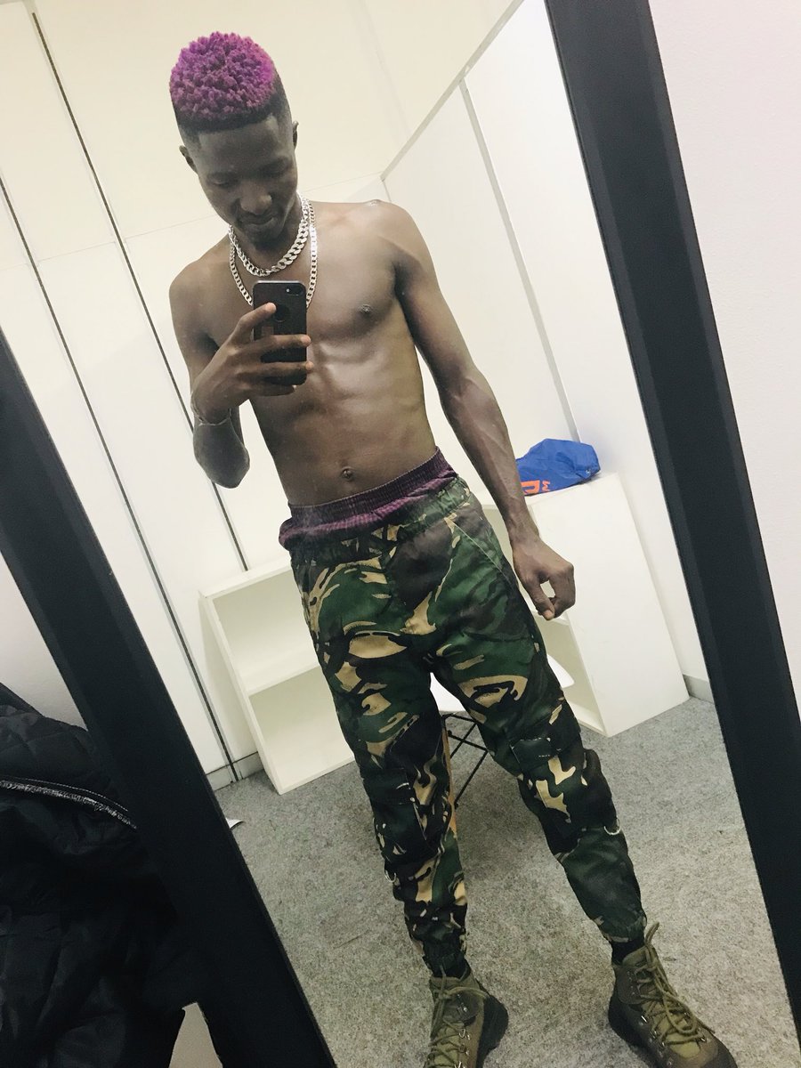 TopDogsEnt's tweet photo. “ BUSY WEEK @80Five_ZA 🤙🏿🔥🏁”
#4newsingles_loading⏳ #NewAlbum/MixtapeLoading💽 #lettertoheaven🎵 #hiphop #Gqom #housemusic #jazz #topdogsentertainment https://t.co/EB8PEKWK9n