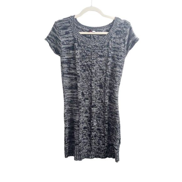 BlessedActivity's tweet photo. So good I had to share! Check out all the items I'm loving on @Poshmarkapp #poshmark #fashion #style #shopmycloset #jcpenney #polobyralphlauren #bananarepublic: https://t.co/d4ojkofxNV https://t.co/sGgaAPCK9Y
