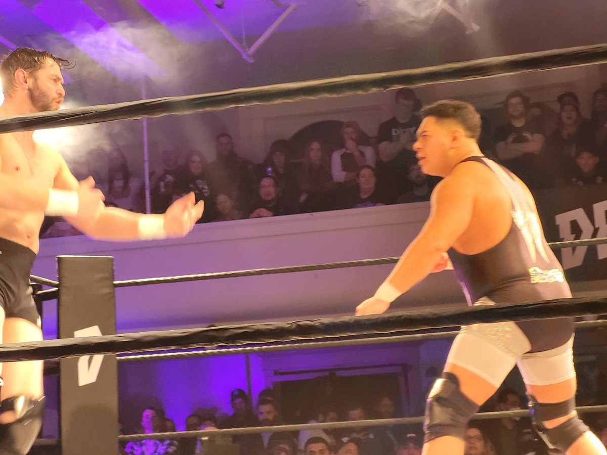Around_Seattle's tweet photo. A few other highlights from @defyNW #Year6 last night from #WaHall https://t.co/vYu7EYtM7v